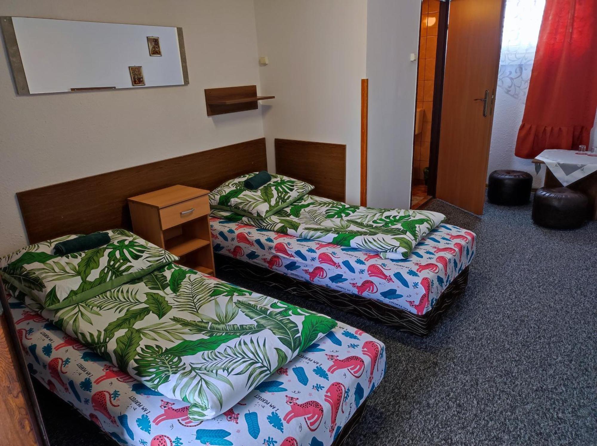 Motel Korona Zamosc  Bagian luar foto